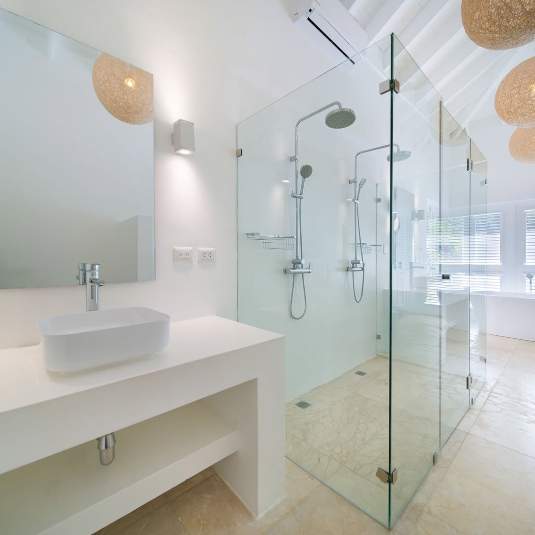 Wtty Villa — bathtub